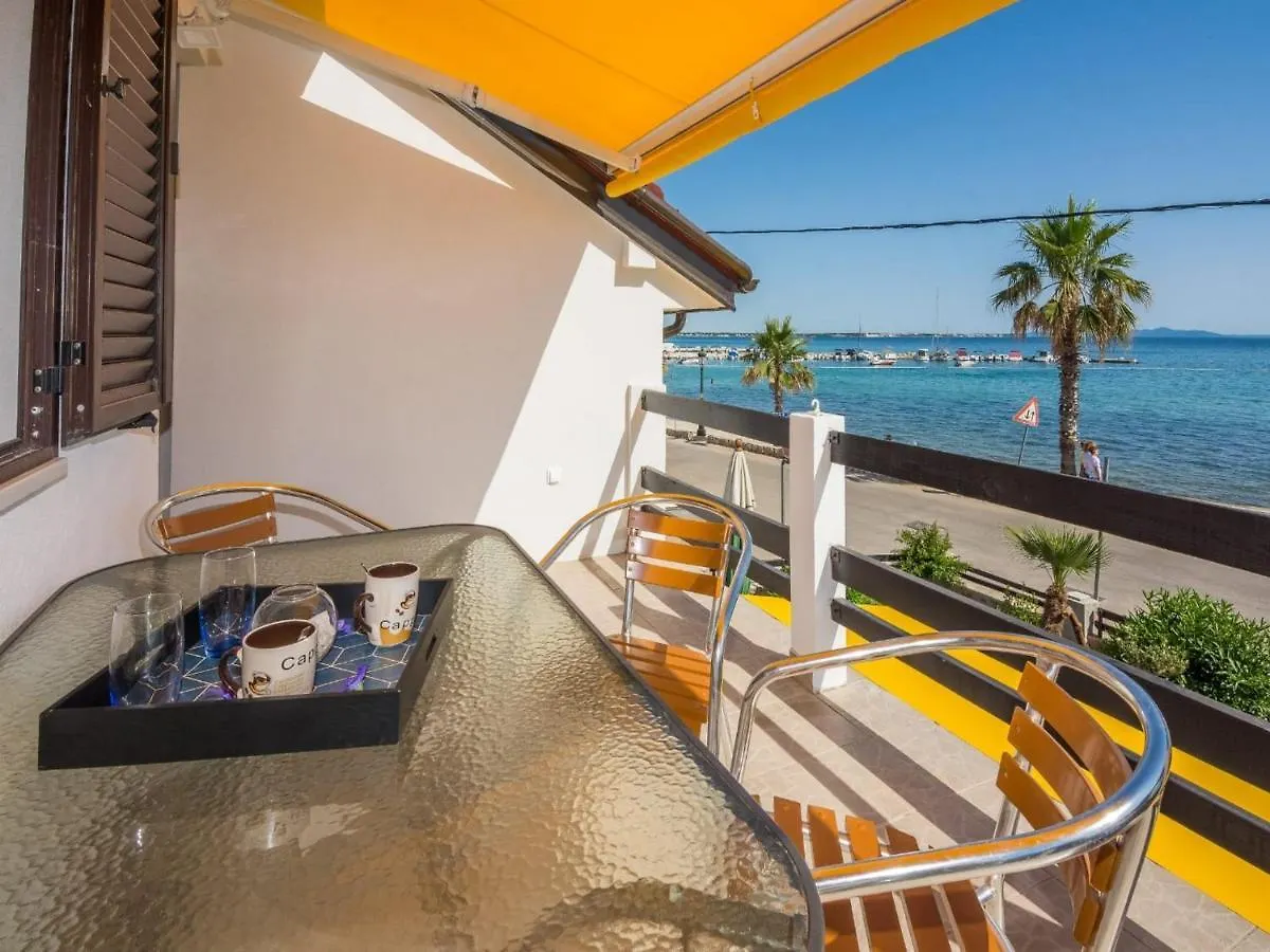 Apartments Sea Eyes Vir Croatia